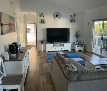 Macleay Island - Photo 6