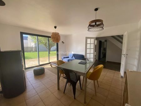 Location Maison 5 pièces 93 m2 à La Chapelle-des-Fougeretz - Photo 4