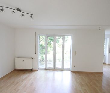 TERRASSENNEST MIT STELLPLATZ IM GRÜNEN ! - Photo 5