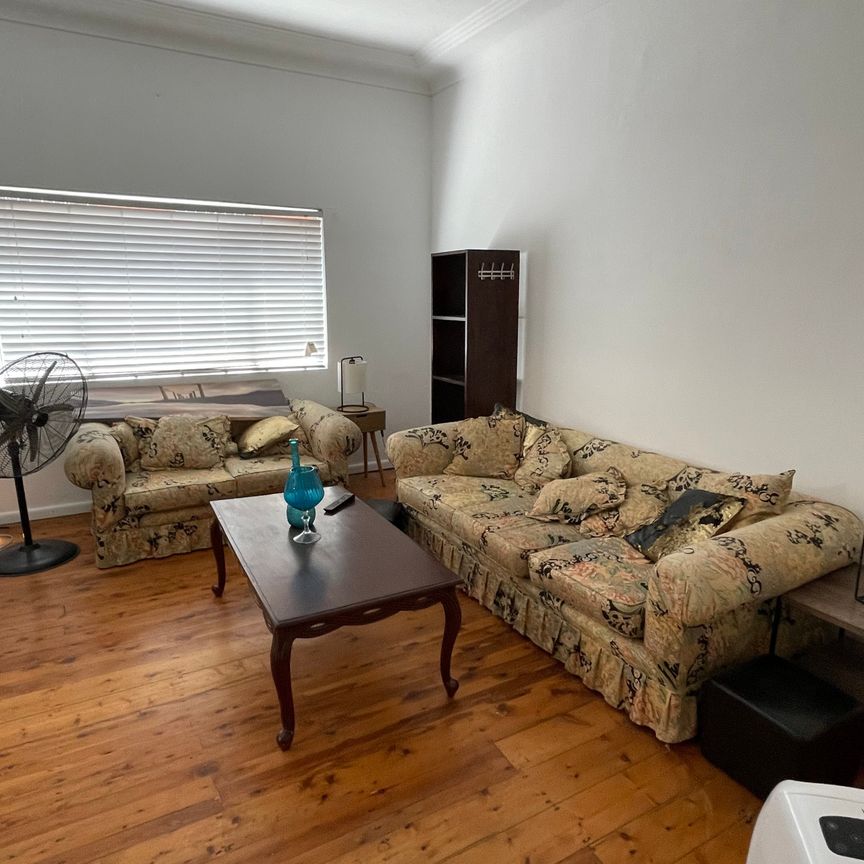 Marrickville - Photo 1