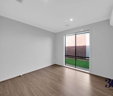 Perfectly Positioned Living in the Heart of Tarneit!!! - Photo 3