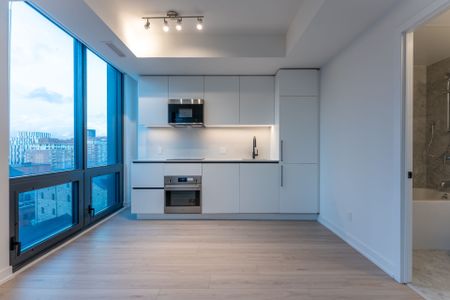 For Lease - 35 Parliament Street Unit# 907, Toronto, Ontario - Photo 2