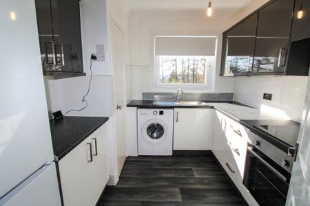 2 bedroom ground floor flat to rent - Photo 4