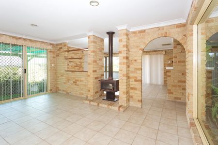 10 Moir Road, Kardinya - Photo 3