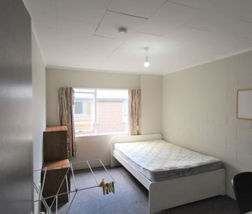 Rooms Available - 6-Bedroom Student Flat, - Photo 6