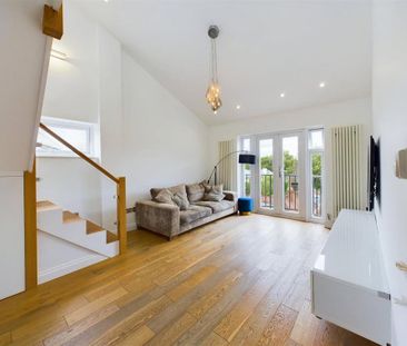 3 bedroom penthouse to rent - Photo 4