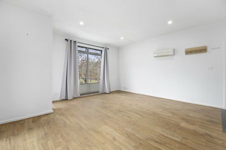 Generous 1-bedroom apartment in a prime location - Photo 2