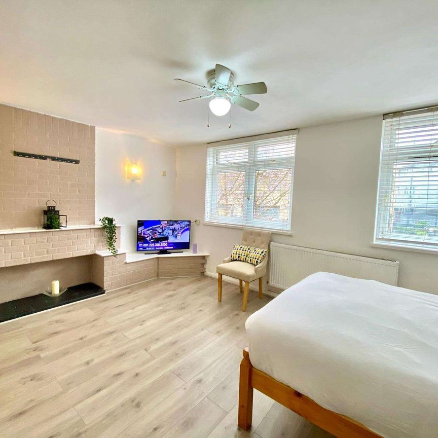 A Fine Shared House share for Rent near Canary Wharf Room B - Photo 1