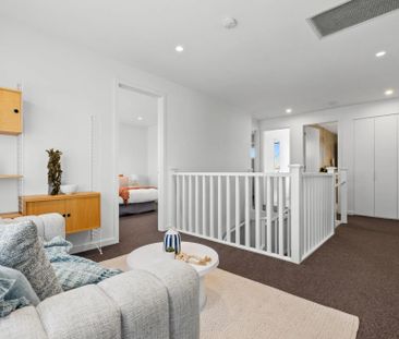 Bayside Lifestyle, Unrivalled Value: A Premium Hamptons Home - Photo 3