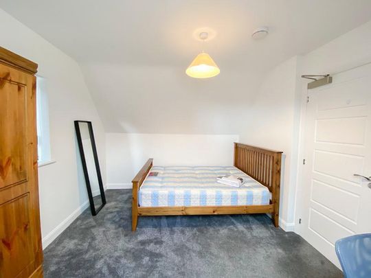 5 bedroom detached house to rent - Photo 1