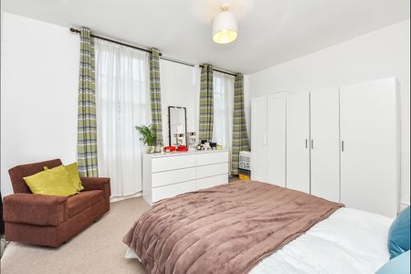 2 Bed Flat, Franciscan Road, SW17 - Photo 5
