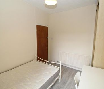 4 bedroom house to rent - Photo 5