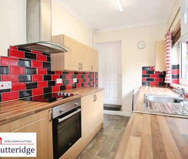 2 bedroom terraced house to rent - Photo 6