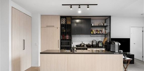 Modern Apartment located near the river of West End! - Photo 2