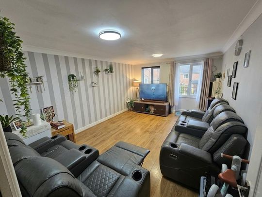 4 bedroom house to rent - Photo 1