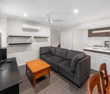 Convenient Low-Maintenance Living in Coopers Plains - Photo 2