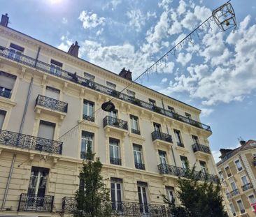 Location Appartement 3 pièces 62m² GRENOBLE 38000 - Photo 5