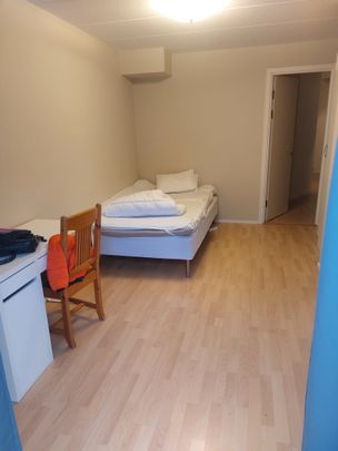 Roddarvägen, Huddinge - Photo 1