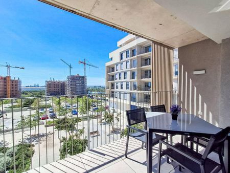 3 room luxury Flat for rent in Alicante, Spain - Photo 4