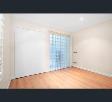 C5/18 Jacques St, Chatswood, NSW 2067 - Photo 2