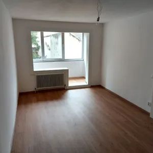 Nahe Schönbrunn! 7 Min zur U4, absolute Ruhelage, Loggia, Nahversorger im Haus - Photo 3