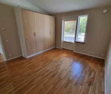 Annalundsvägen, Södertälje - Photo 3