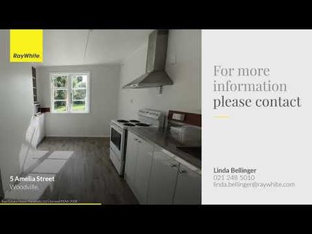 Freshly renovated 3 bedroom home - Photo 4