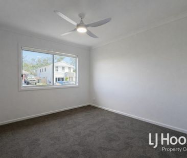 Ducted Air Conditioning - Stylish Low Maintenance Living - Brand New - Photo 2