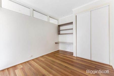 Modern Apartment Just Steps from Monash University - Photo 4