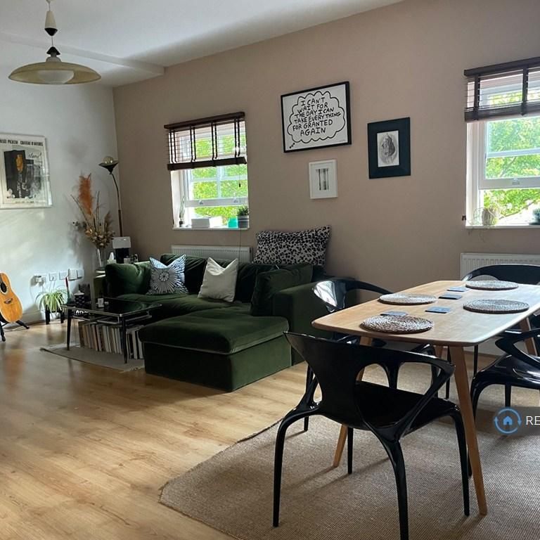 1 bedroom flat to rent - Photo 1
