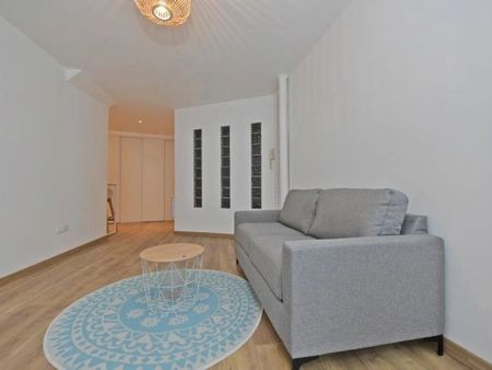 Location Appartement 1 pièces 33 m2 à Saint-Quentin - Photo 4