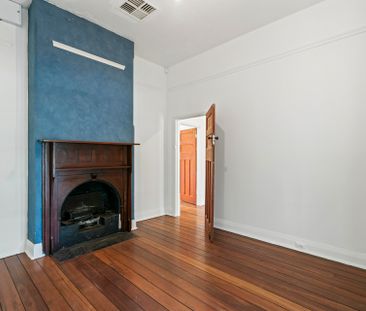 Charming character home with plenty of space - Photo 3