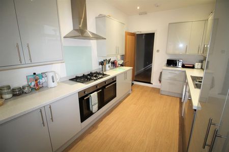 Room For Rent Fawcett Road, Southsea - Photo 4