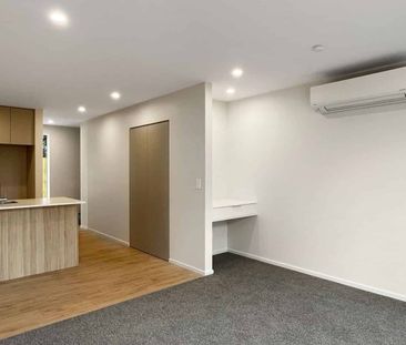 SPREYDON - MODERN TOWNHOUSE, TWO BEDROOMS, SINGLE GARAGE - Photo 4