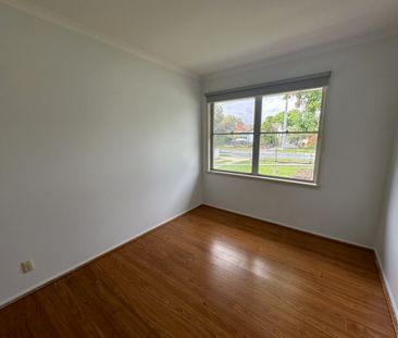 27 Cameron Avenue,, Shepparton VIC 3630 - Photo 3