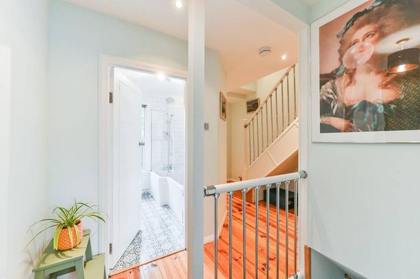 3 bedroom terraced house to rent - Photo 1
