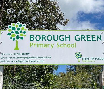 2 bedroom end of terrace house to rent - Photo 4