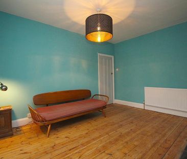 3 bedroom semi-detached house to rent - Photo 5