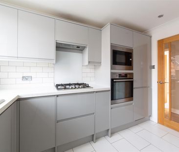 2 bed apartment to rent in The Drive, Gosforth, NE3 - Photo 4