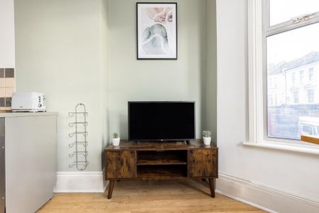 1 bedroom flat to rent - Photo 5