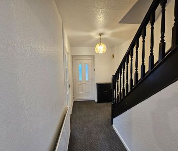 3 bedroom maisonette to rent - Photo 4