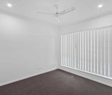 48 Ashwood Circuit,CHAMBERS FLAT - Photo 3