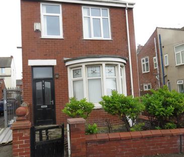 3 bedroom detached house to rent - Photo 1