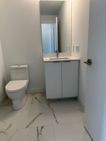 For Lease - 7 Golden Lion Heights Unit# N1310, Toronto, Ontario - Photo 2