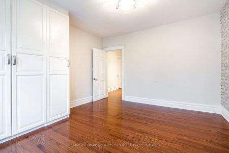 Detached Home For Lease | E9036091 - Photo 5