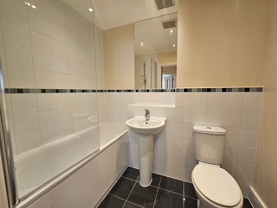 Wimborne Road, Bournemouth - Photo 1