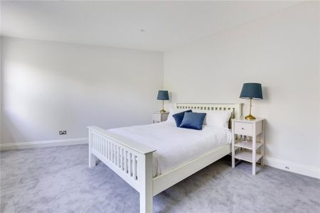 4 bedroom apartment to rent - Photo 3