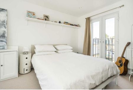 3 Bed Flat, Ashleigh Road, SW14 - Photo 5