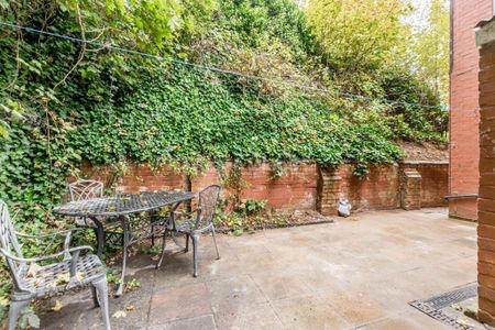 1 bedroom in a house share to rent - Photo 5