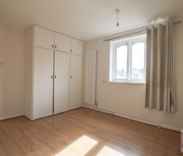 4 bedroom detached house to rent - Photo 4